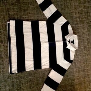 Long sleeve collared shirt